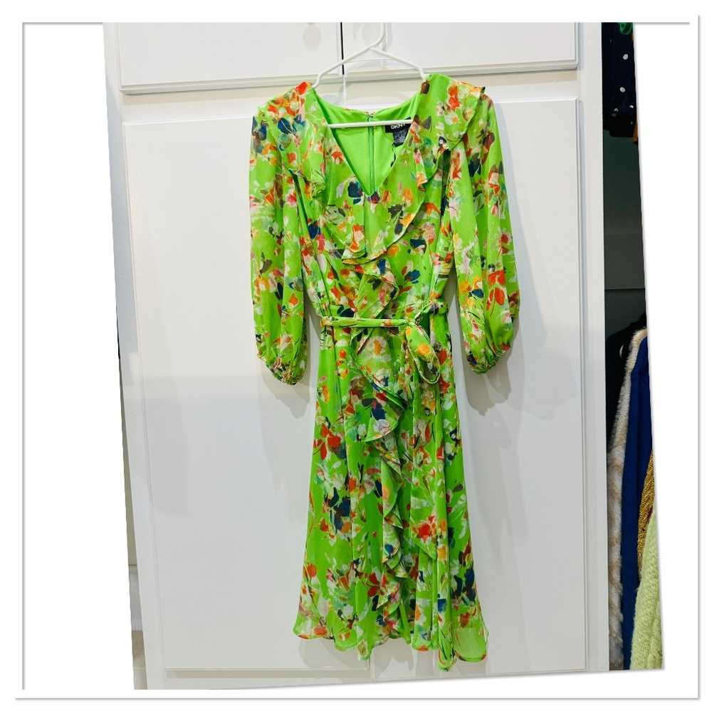 DKNY Women’s Spring Summer Floral dress size 6